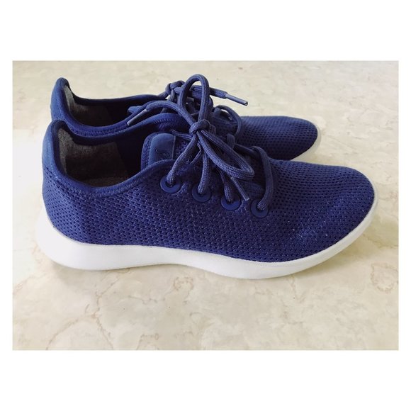 Allbirds Tree Runner Sz 9 Eco Friendly Wool Shoes Navy Blue and White - Picture 1 of 11